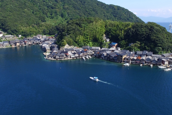 �C��W���̂悤�Ȉɍ��̏M��