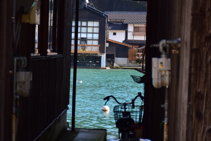 �ɍ��̕��i