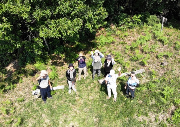 �������q�R