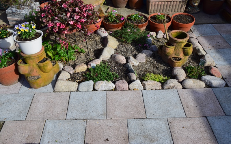 庭の雑草対策にはこれ